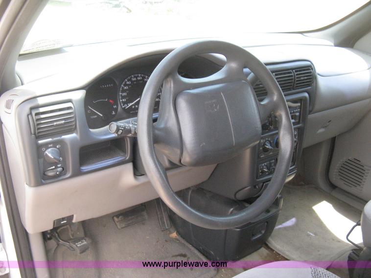 image for item D8395 1997 Chevrolet Venture minivan