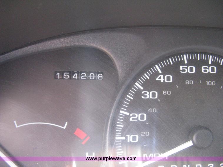 image for item D8395 1997 Chevrolet Venture minivan