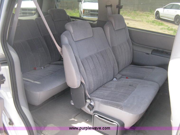 image for item D8395 1997 Chevrolet Venture minivan