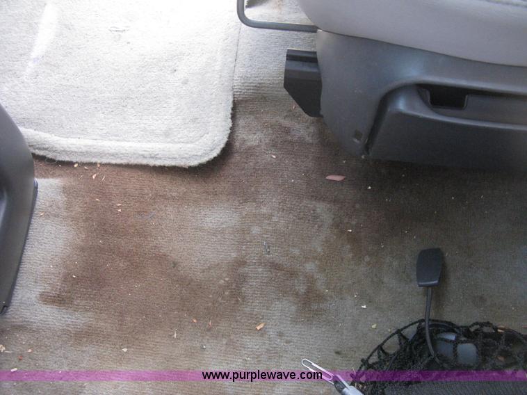 image for item D8395 1997 Chevrolet Venture minivan