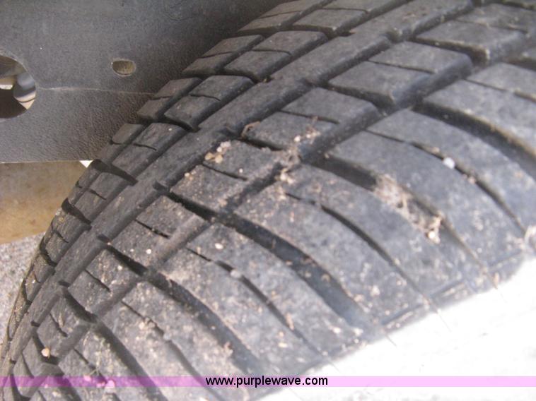 image for item D8395 1997 Chevrolet Venture minivan