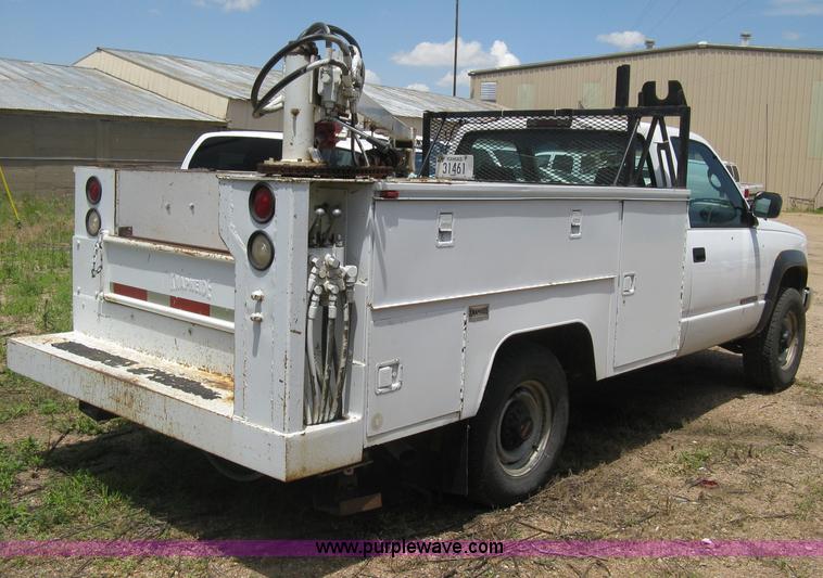 image for item D8396 1996 GMC Sierra 3500 SL digger derrick truck
