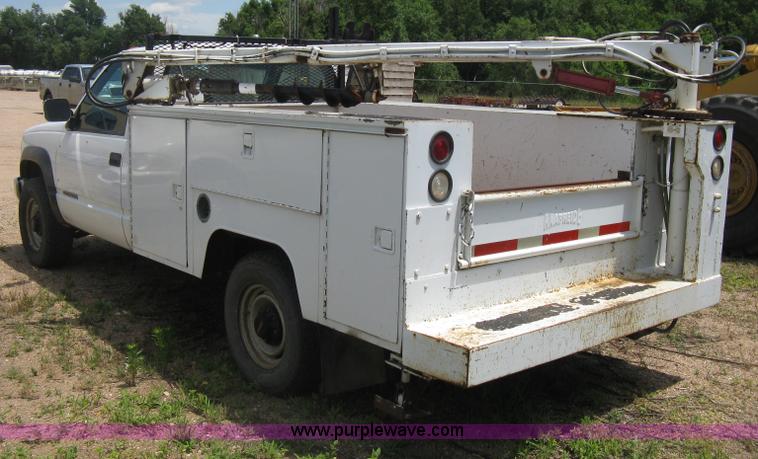 image for item D8396 1996 GMC Sierra 3500 SL digger derrick truck