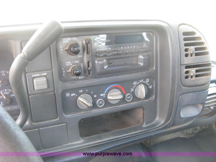 image for item D8396 1996 GMC Sierra 3500 SL digger derrick truck