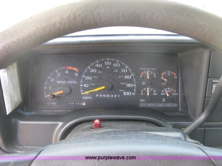 image for item D8396 1996 GMC Sierra 3500 SL digger derrick truck