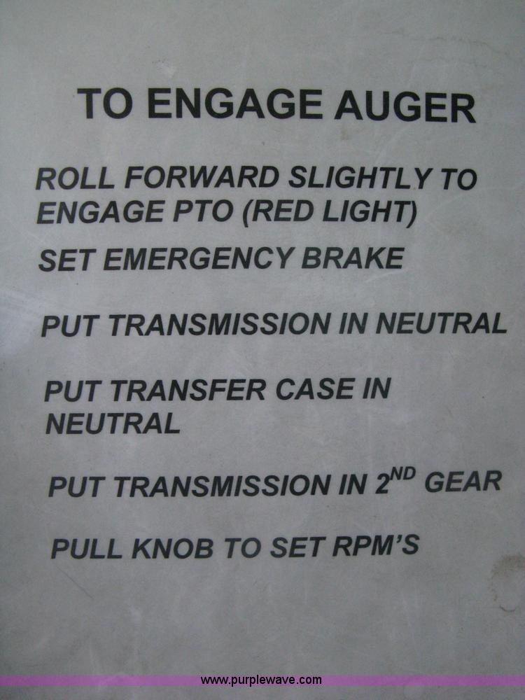 image for item D8396 1996 GMC Sierra 3500 SL digger derrick truck