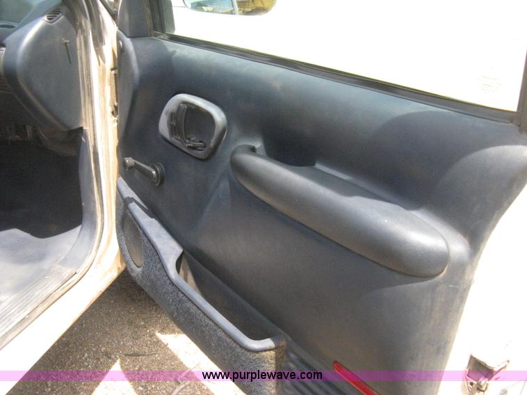 image for item D8396 1996 GMC Sierra 3500 SL digger derrick truck