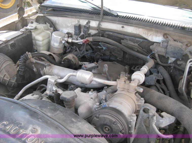 image for item D8396 1996 GMC Sierra 3500 SL digger derrick truck