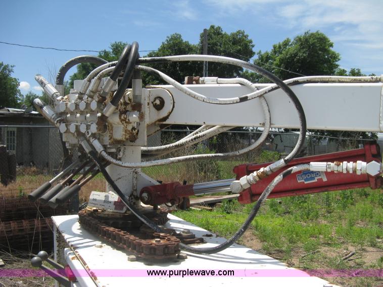 image for item D8396 1996 GMC Sierra 3500 SL digger derrick truck