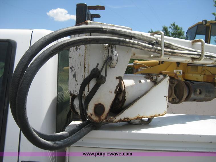 image for item D8396 1996 GMC Sierra 3500 SL digger derrick truck