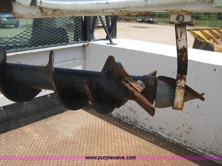 image for item D8396 1996 GMC Sierra 3500 SL digger derrick truck