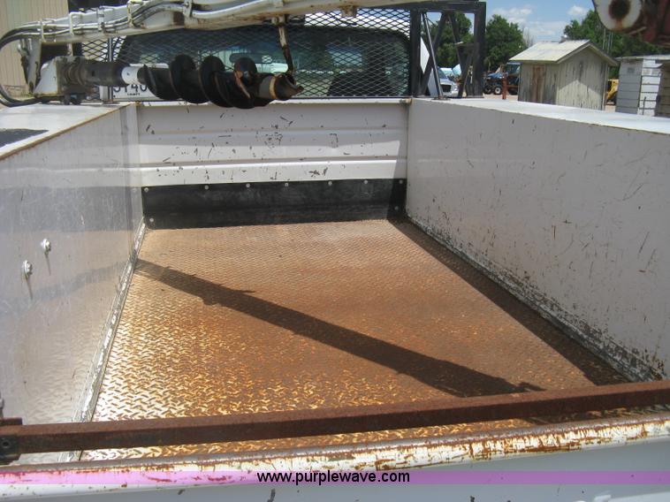 image for item D8396 1996 GMC Sierra 3500 SL digger derrick truck