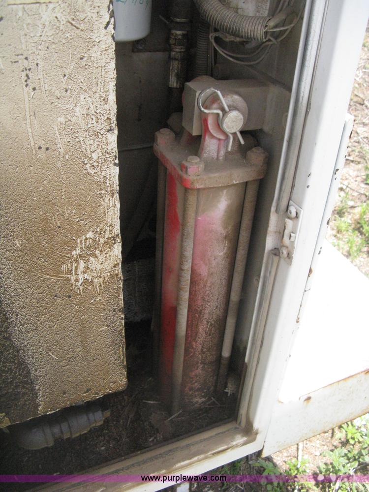 image for item D8396 1996 GMC Sierra 3500 SL digger derrick truck