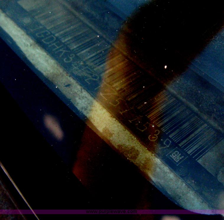 image for item D8396 1996 GMC Sierra 3500 SL digger derrick truck