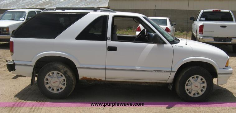 image for item D8397 1997 GMC Jimmy SL SUV