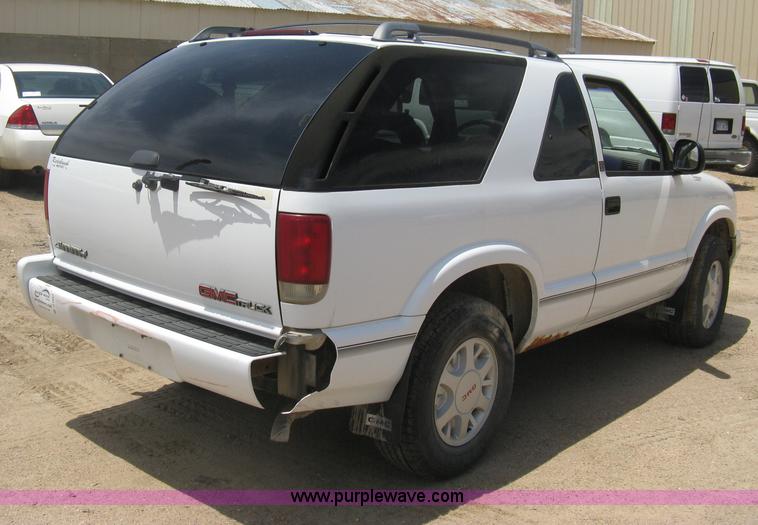 image for item D8397 1997 GMC Jimmy SL SUV