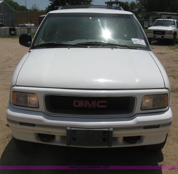 image for item D8397 1997 GMC Jimmy SL SUV