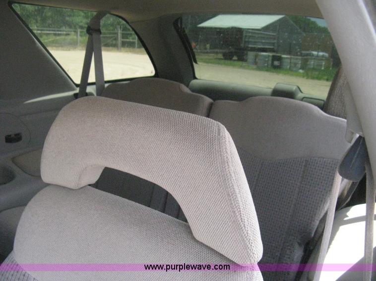 image for item D8397 1997 GMC Jimmy SL SUV