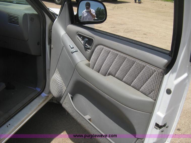 image for item D8397 1997 GMC Jimmy SL SUV