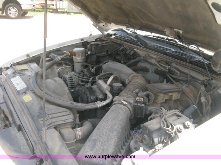 image for item D8397 1997 GMC Jimmy SL SUV