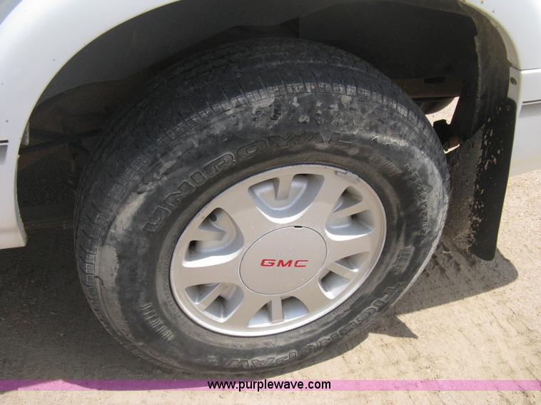 image for item D8397 1997 GMC Jimmy SL SUV