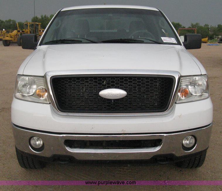 image for item D8420 2007 Ford F150 XLT SuperCab pickup truck