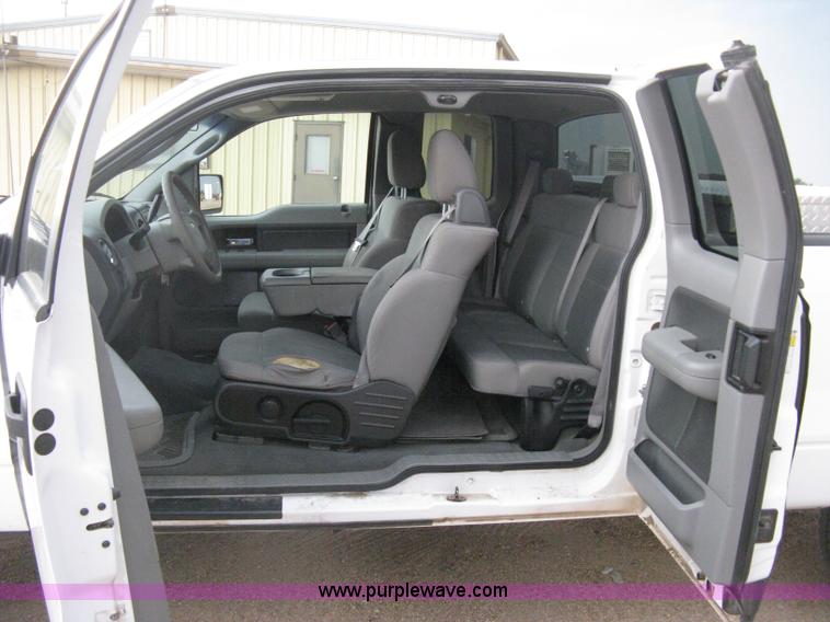 image for item D8420 2007 Ford F150 XLT SuperCab pickup truck