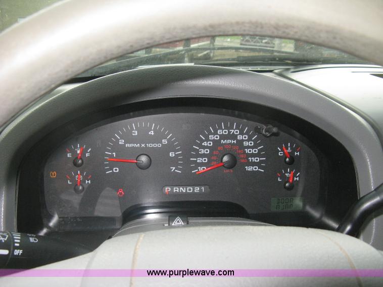 image for item D8420 2007 Ford F150 XLT SuperCab pickup truck