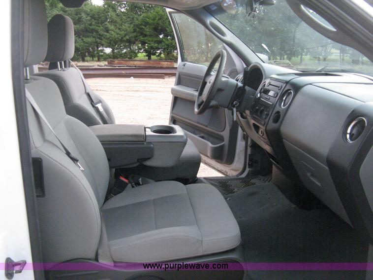 image for item D8420 2007 Ford F150 XLT SuperCab pickup truck