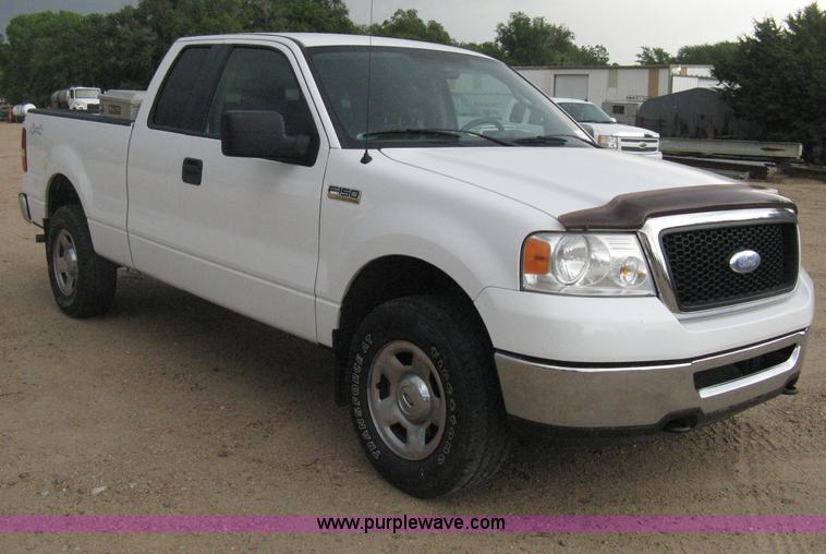 image for item D8421 2007 Ford F150 XLT SuperCab pickup truck