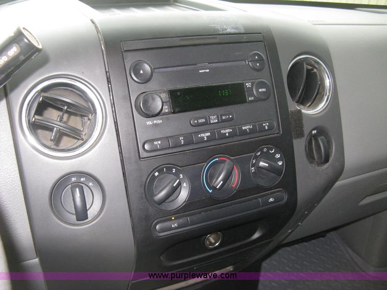 image for item D8421 2007 Ford F150 XLT SuperCab pickup truck