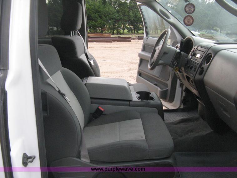 image for item D8421 2007 Ford F150 XLT SuperCab pickup truck