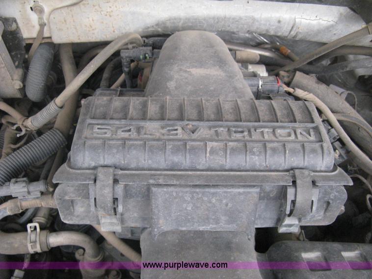 image for item D8421 2007 Ford F150 XLT SuperCab pickup truck