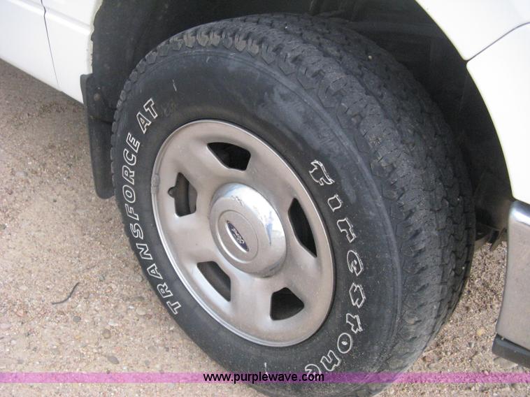 image for item D8421 2007 Ford F150 XLT SuperCab pickup truck