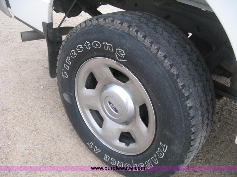 image for item D8421 2007 Ford F150 XLT SuperCab pickup truck