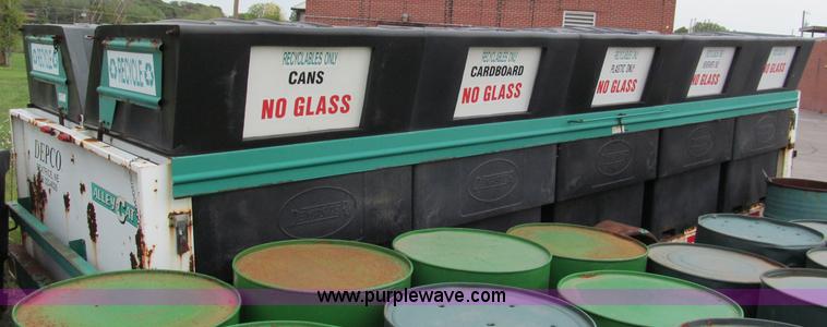 image for item E5530 1998 Alley Cat 18' recycling trailer