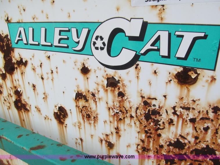 image for item E5530 1998 Alley Cat 18' recycling trailer