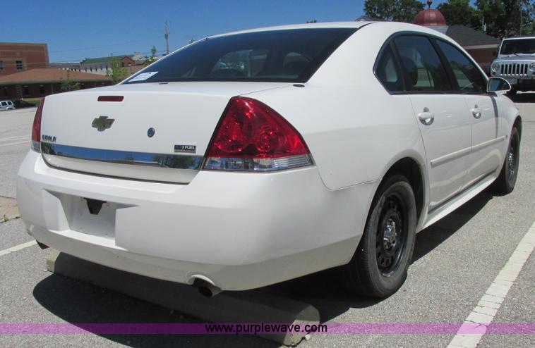 image for item E7261 2009 Chevrolet Impala Police