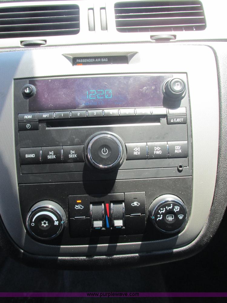 image for item E7261 2009 Chevrolet Impala Police