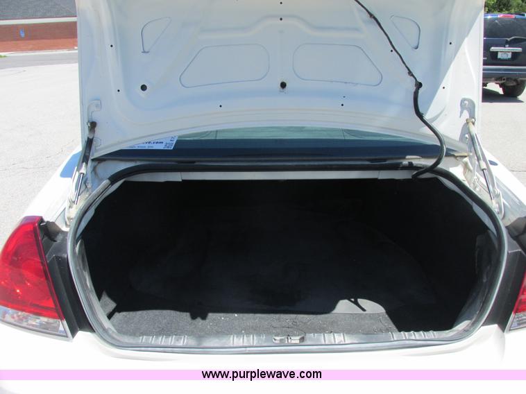 image for item E7261 2009 Chevrolet Impala Police