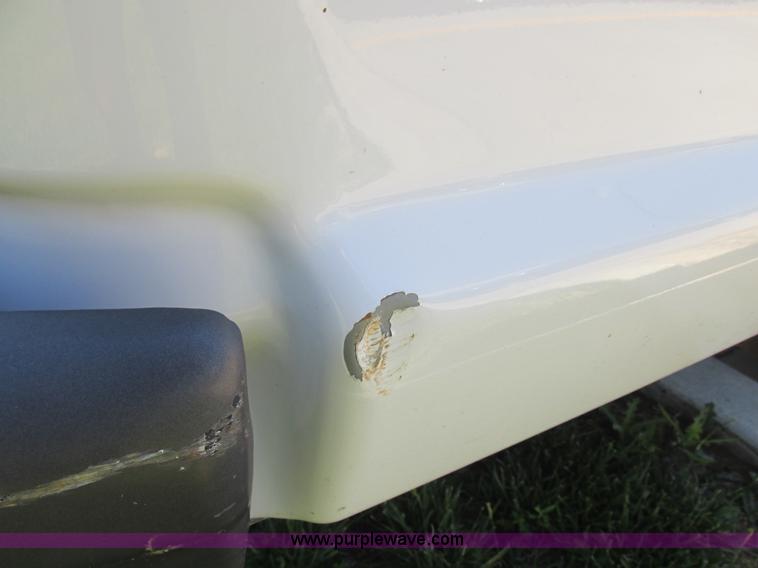 image for item E7264 2006 Ford E350 XL Super Duty van