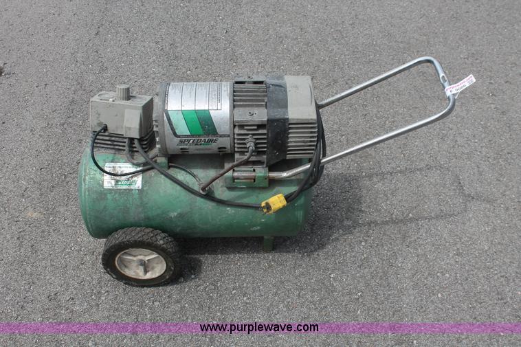 image for item F9086 Speedaire air compressor