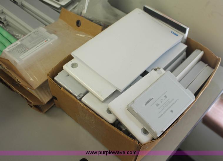 image for item F9146 (100) assorted laptop computers