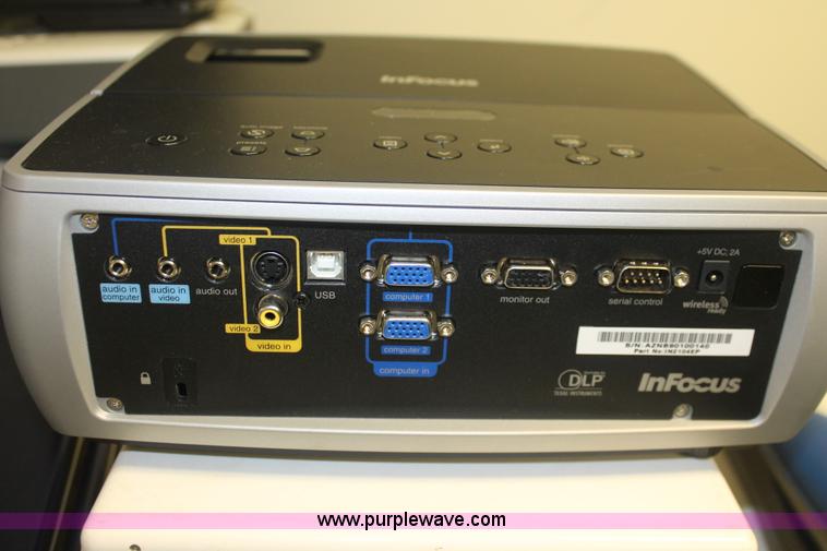 image for item F9147 (13) assorted projectors