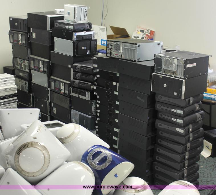 image for item F9148 (75) assorted computer towers