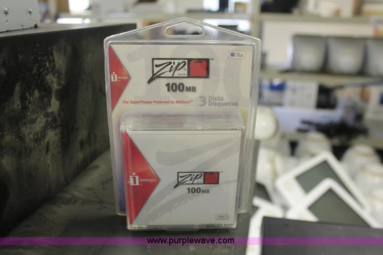 image for item F9150 Assorted zip, DVD, and disc drives