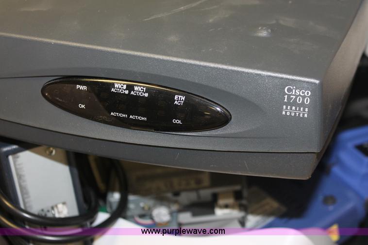 image for item F9151 (9) Cisco 1700 series routers