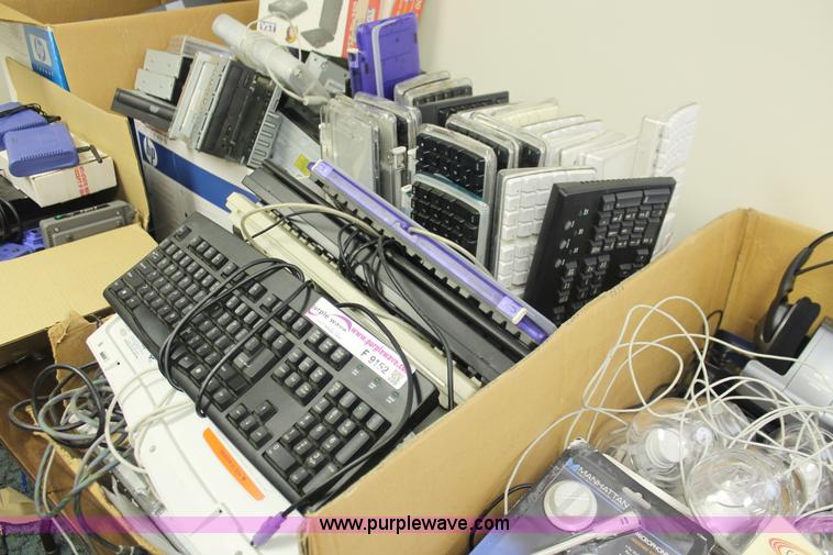 image for item F9152 Approximately 50 keyboards