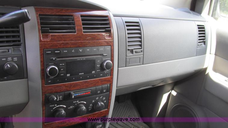 image for item G2006 2008 Dodge Durango SLT SUV
