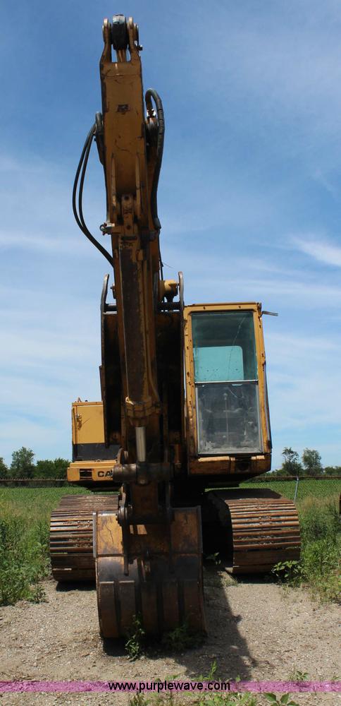 image for item G5124 1985 Caterpillar 215B LC excavator